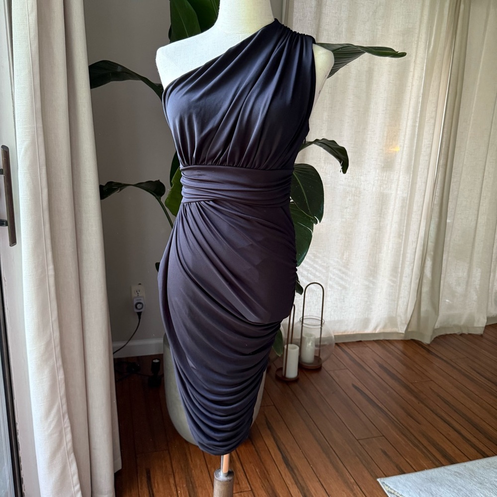 NWOT 🖤 HALSTON HERITAGE One-Shoulder Draped Cocktail Dress – Size XS